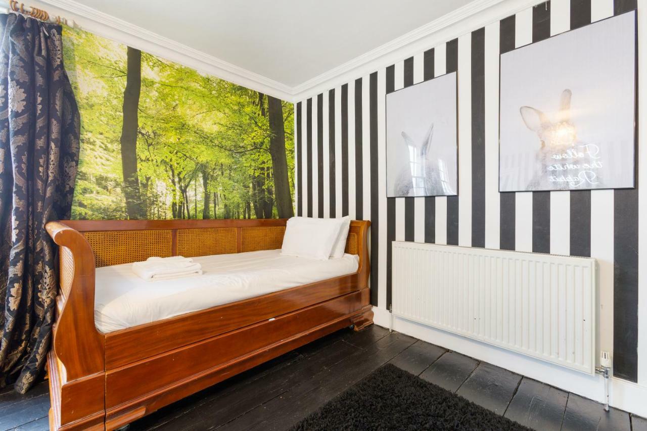 The Wonderland Townhouse - Alice In Wonderland 7Bdr Home Bath Eksteriør billede