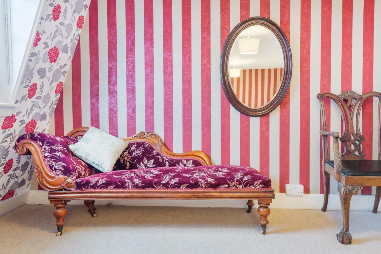 The Wonderland Townhouse - Alice In Wonderland 7Bdr Home Bath Eksteriør billede